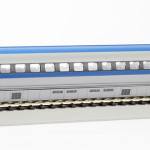 526形中間車、14号車仕様(平成22年10月頃発売)。2号車とは屋上高圧ケーブルカバーのディテールが異なります。 526形中間車、14号車仕様(平成22年10月頃発売)。2号車とは屋上高圧ケーブルカバーのディテールが異なります。