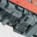 熱交換器内部はDCC用スピーカー設置スペースとなっており、穴が開けてある。 熱交換器内部はDCC用スピーカー設置スペースとなっており、穴が開けてある。