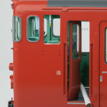 4箇所の乗務員扉も開閉可能。信号炎管直下には操作レバーが。 4箇所の乗務員扉も開閉可能。信号炎管直下には操作レバーが。