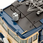 前頭上部、避雷器、信号煙管、ホイッスル。 前頭上部、避雷器、信号煙管、ホイッスル。