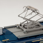 PS22パンタグラフ。DCC、DC両仕様にて電動昇降します。 PS22パンタグラフ。DCC、DC両仕様にて電動昇降します。