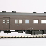 座席荷物合造車スハニ32。 座席荷物合造車スハニ32。