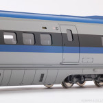 11号車は、売店と多目的室もつ700番台。車椅子対応の拡大乗降ドアを再現。 11号車は、売店と多目的室もつ700番台。車椅子対応の拡大乗降ドアを再現。