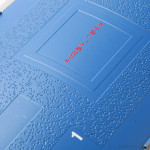 「空中線につき踏付禁止」。屋根上のコーションマークやランボードの目地を再現。 「空中線につき踏付禁止」。屋根上のコーションマークやランボードの目地を再現。