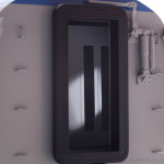 偶数号車にある電話室の折り戸を再現。 偶数号車にある電話室の折り戸を再現。